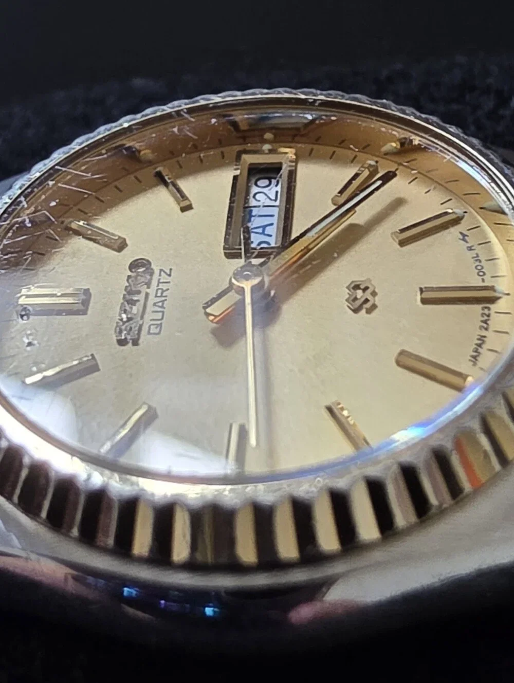 VTG Seiko SQ Gold Plated Fluted Bezel Two Tone English French Day Date Works